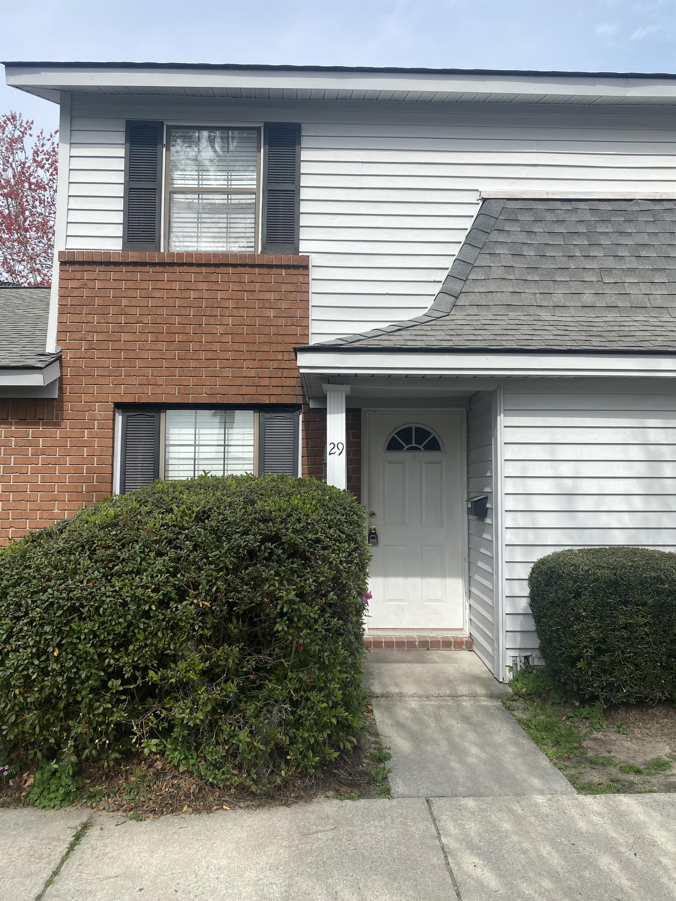 29 Knollwood Circle - 1
